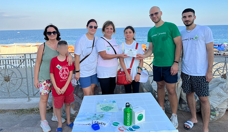 Super League Ambientale 2022: i volontari a Marina di Gioiosa Jonica