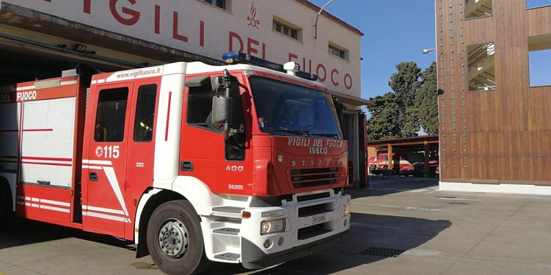 Incendio a Locri, in fiamme l'auto di un avvocato e presidente del tribunale dei diritti del malato
