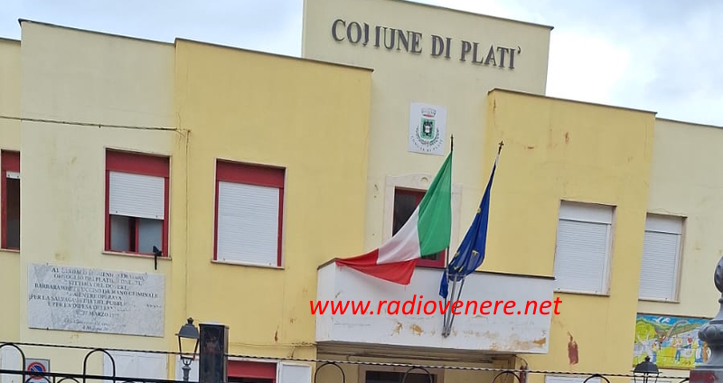 Platì: distrutti diversi locali della scuola media 