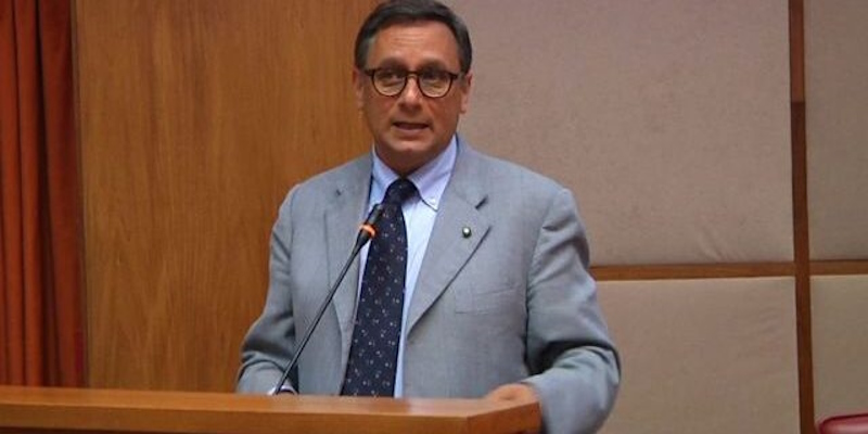 https://www.radiovenere.net:443/UserFiles/Articoli/1ARTICOLI-NUOVA/REGIONE-CALABRIA/Antonio-Marziale