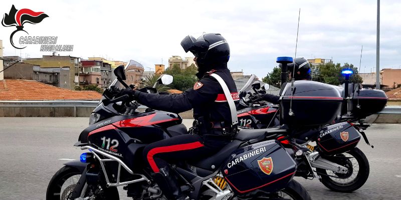 Blitz dei Arma dei Carabinieri: cantiere irregolare e alimenti senza tracciabilità