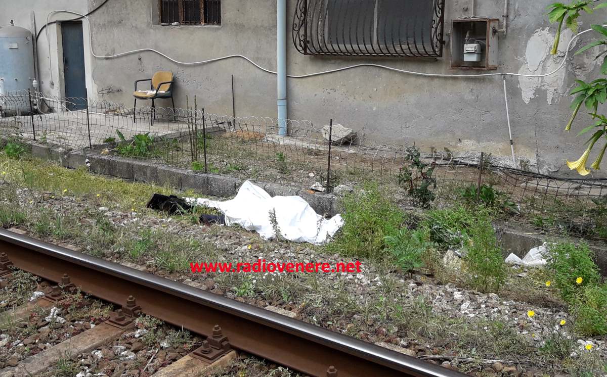 https://www.radiovenere.net:443/UserFiles/Articoli/cronaca/incidente-ferr-bovalino-corpo