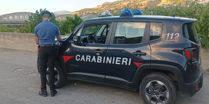 https://www.radiovenere.net:443/UserFiles/Articoli/forze_dell-ordine/CARABINIERI.jpeg