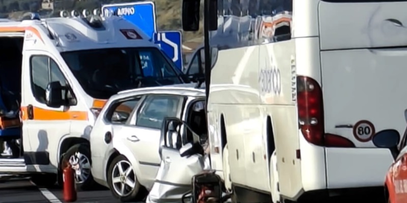 https://www.radiovenere.net:443/UserFiles/Articoli/incidenti/incidente211025
