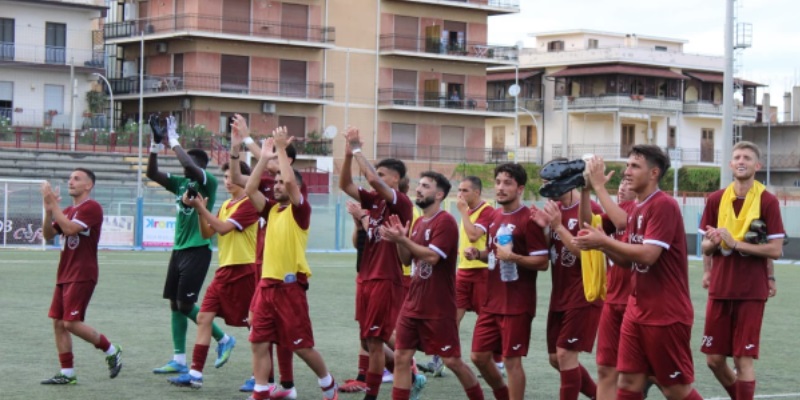 https://www.radiovenere.net:443/UserFiles/Articoli/sport/locri1907pizzo