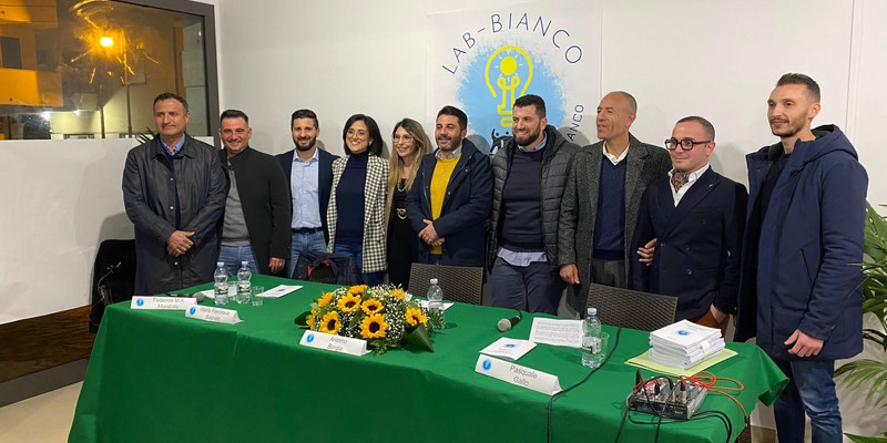 https://www.radiovenere.net:443/UserFiles/Articoli/1ARTICOLI-NUOVA/BIANCO/Lab-Bianco-presentazione