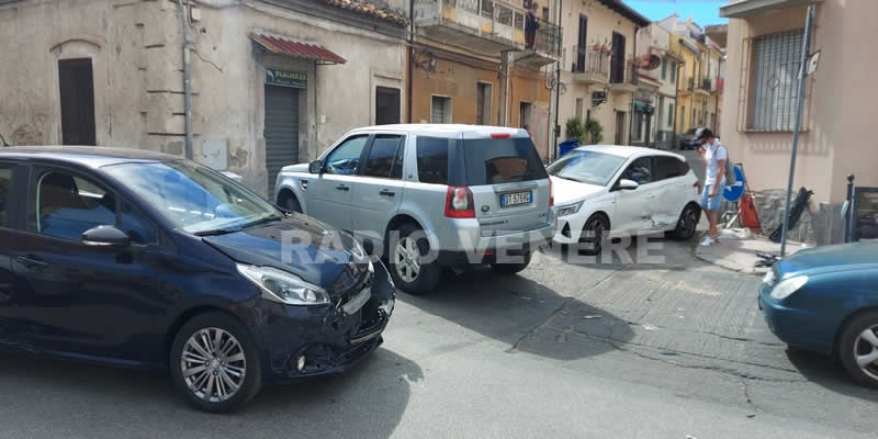 https://www.radiovenere.net:443/UserFiles/Articoli/1ARTICOLI-NUOVA/BOVALINO/SINISTRO1