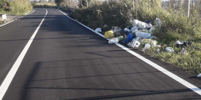https://www.radiovenere.net:443/UserFiles/Articoli/1ARTICOLI-NUOVA/BOVALINO/bovalino-spazzatura-provinciale
