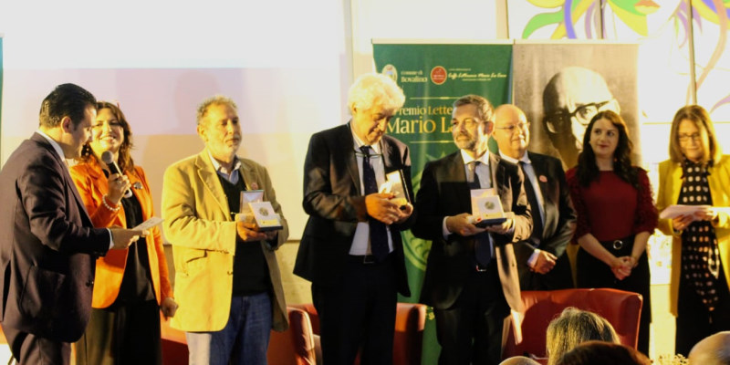 https://www.radiovenere.net:443/UserFiles/Articoli/1ARTICOLI-NUOVA/BOVALINO/premio-lacava-quinta-edizione