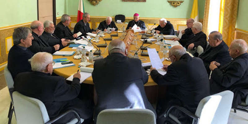 https://www.radiovenere.net:443/UserFiles/Articoli/1ARTICOLI-NUOVA/CATANZARO/conferenza-episcopale
