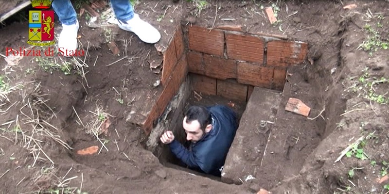 Bunker della ‘ndrangheta scoperto a Rosarno (RC) dalla Polizia di Stato.