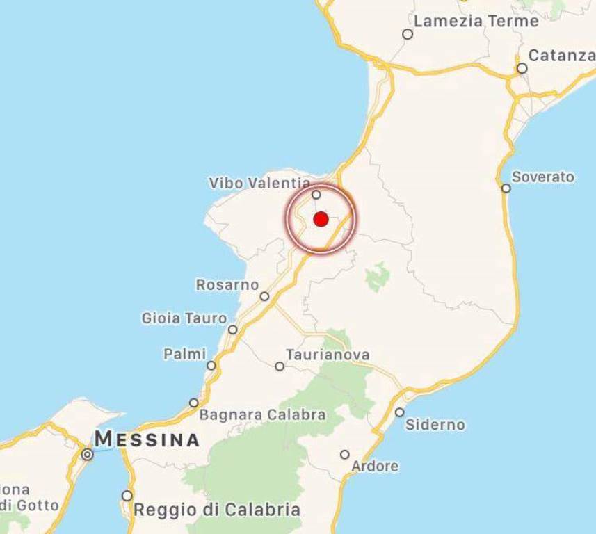 Terremoto in Calabria con epicentro a Vibo Valentia. Evacuate le scuole 