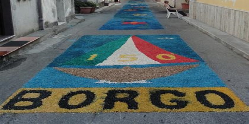 Bovalino,  tutto pronto per la classica “Infiorata” anche la strada