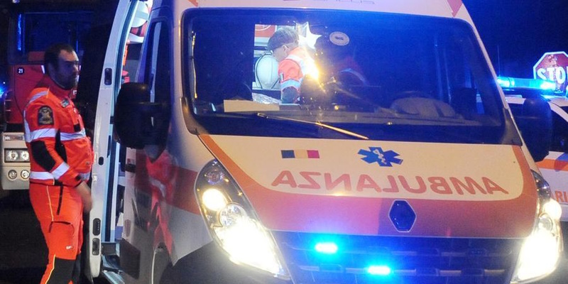 Precipita dal quinto piano, bambina  di 7 anni in gravi condizioni