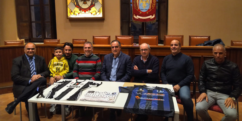 Il 20 aprile a Locri in scena il "Derby della Solidarietà"